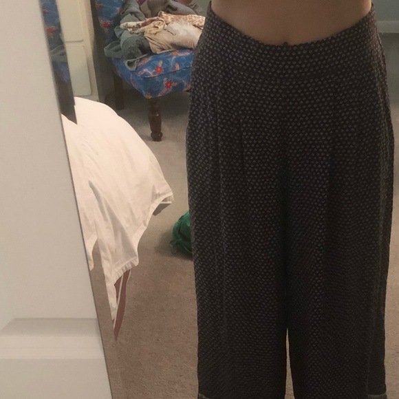 Purple flowey pants - Picture 2 of 3